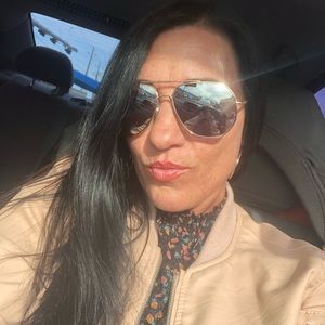 Meet your Posher, Erin